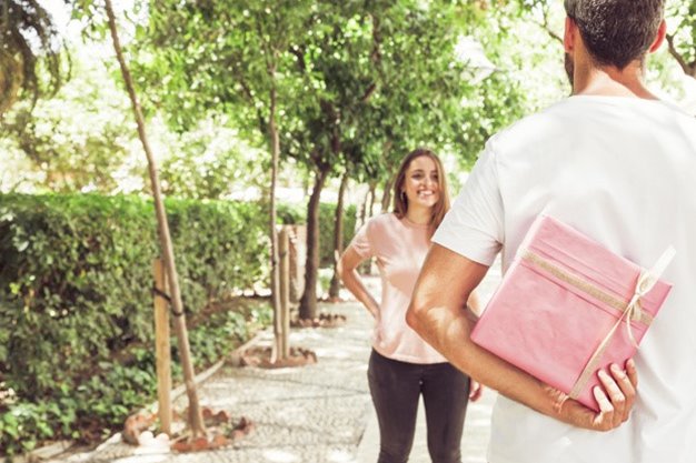 Ideias para surpreender em um dia dos namorados em casa
